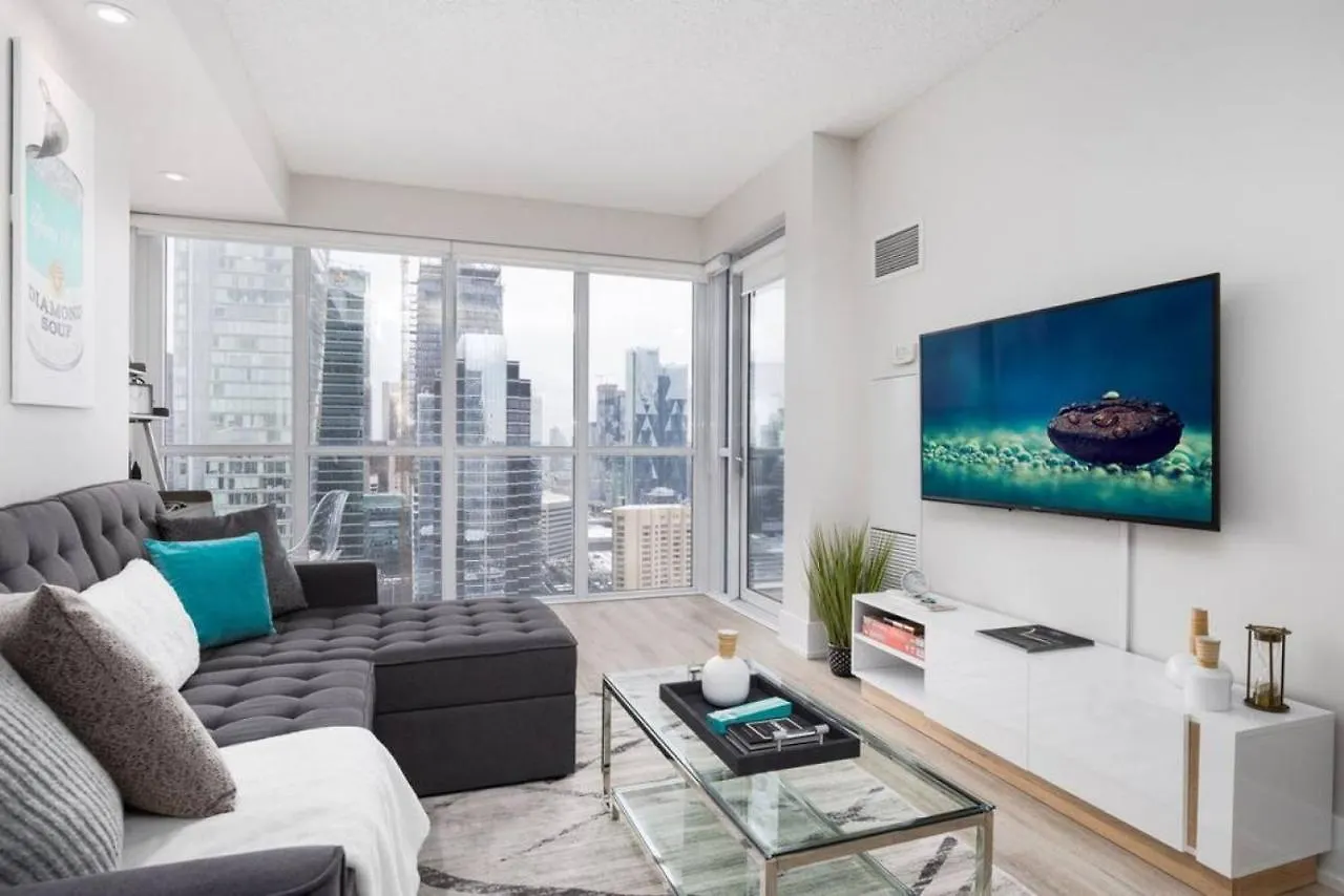 Luxury Cn Tower View King Bed Balcony Free Park Villa Toronto