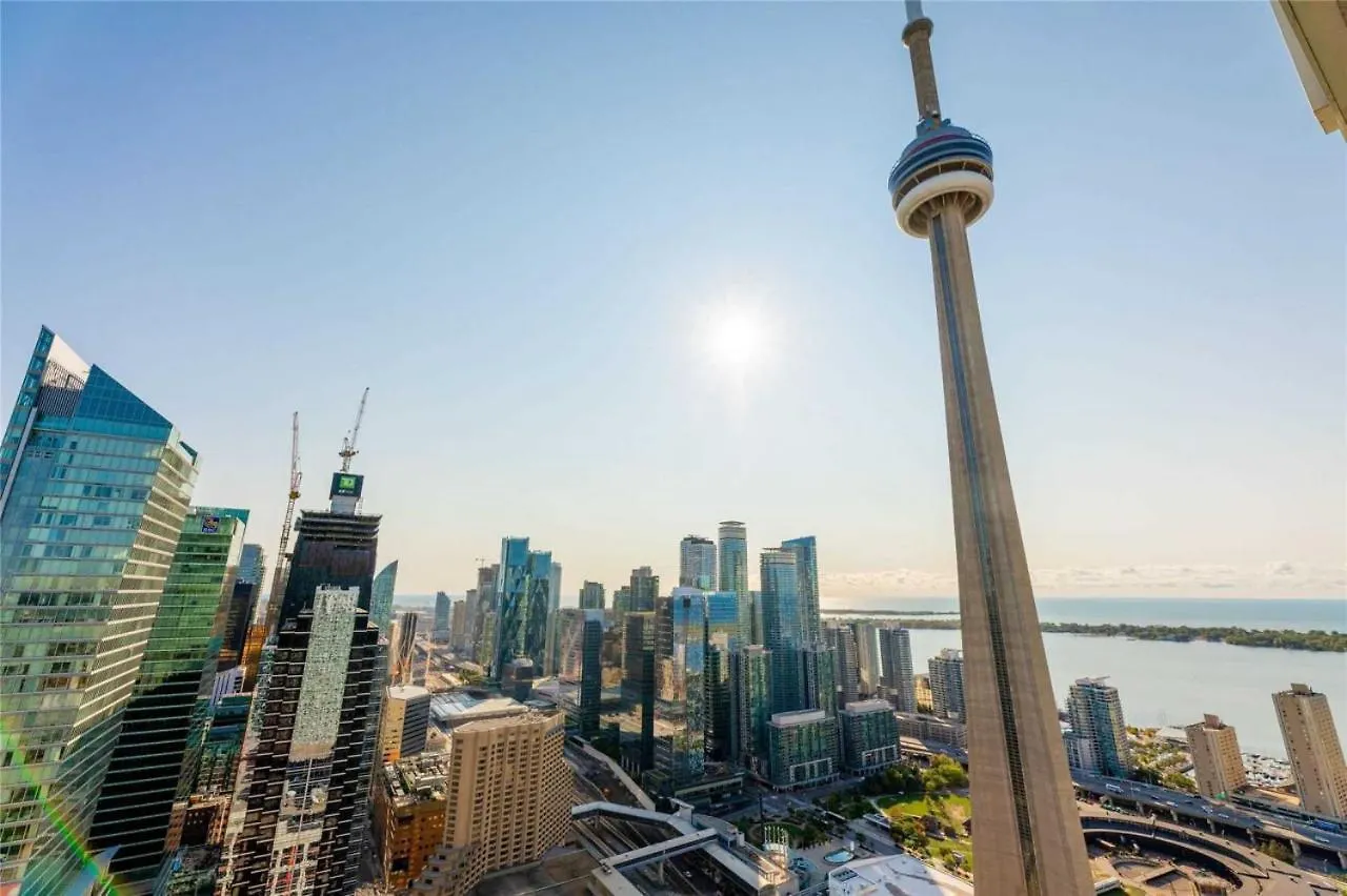 Luxury Cn Tower View King Bed Balcony Free Park Villa Toronto